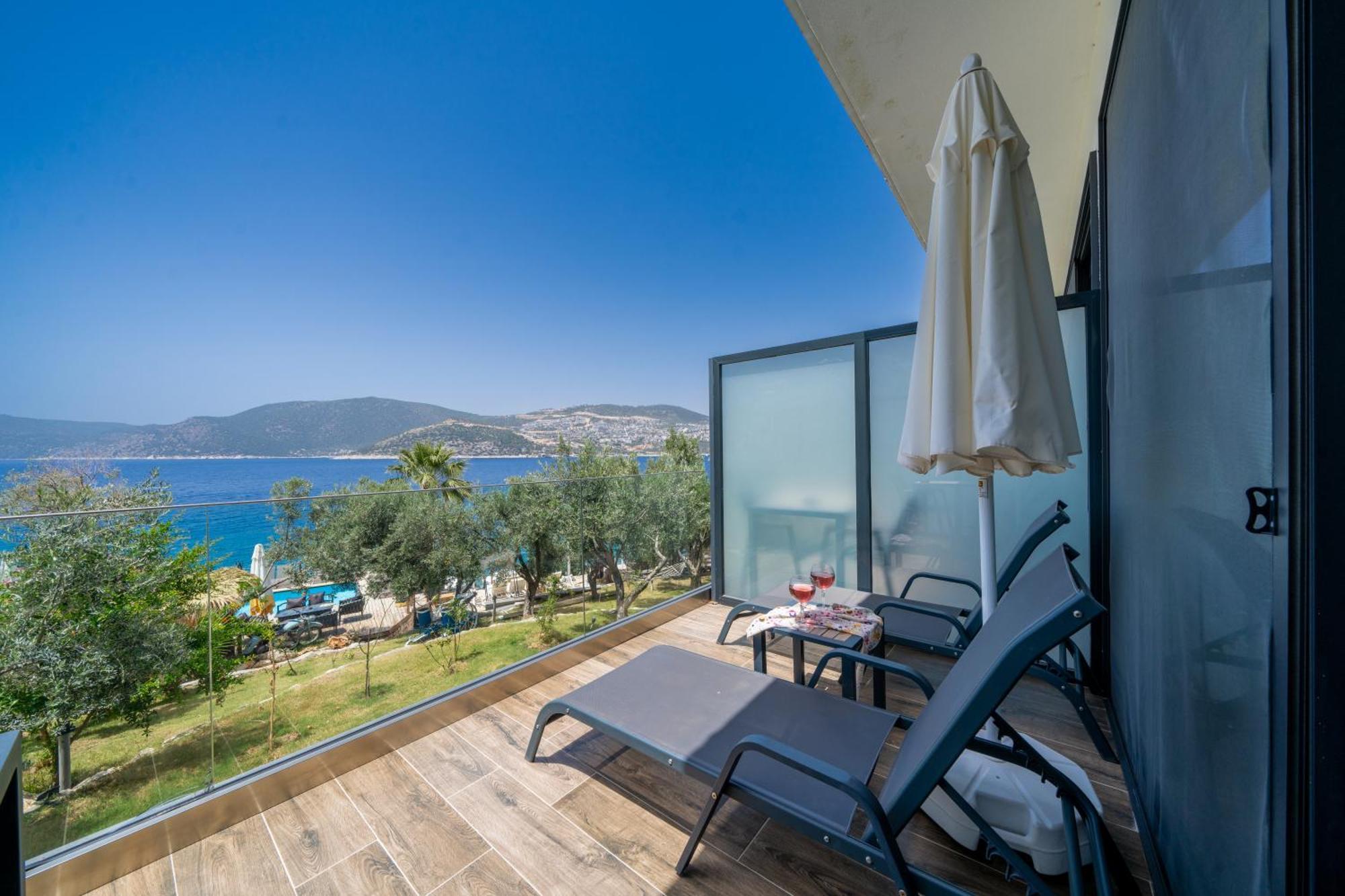 Kalkan Beach Park Hotel Kas Exterior photo