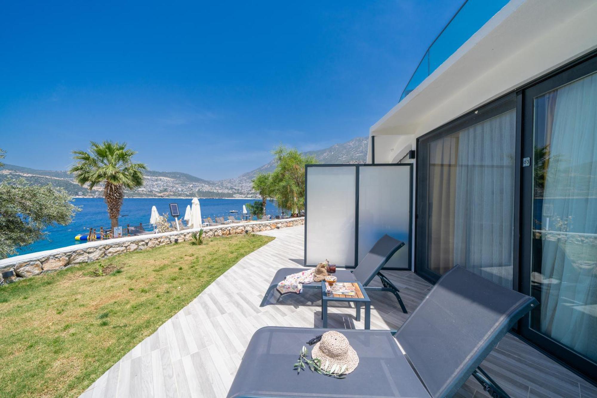 Kalkan Beach Park Hotel Kas Exterior photo