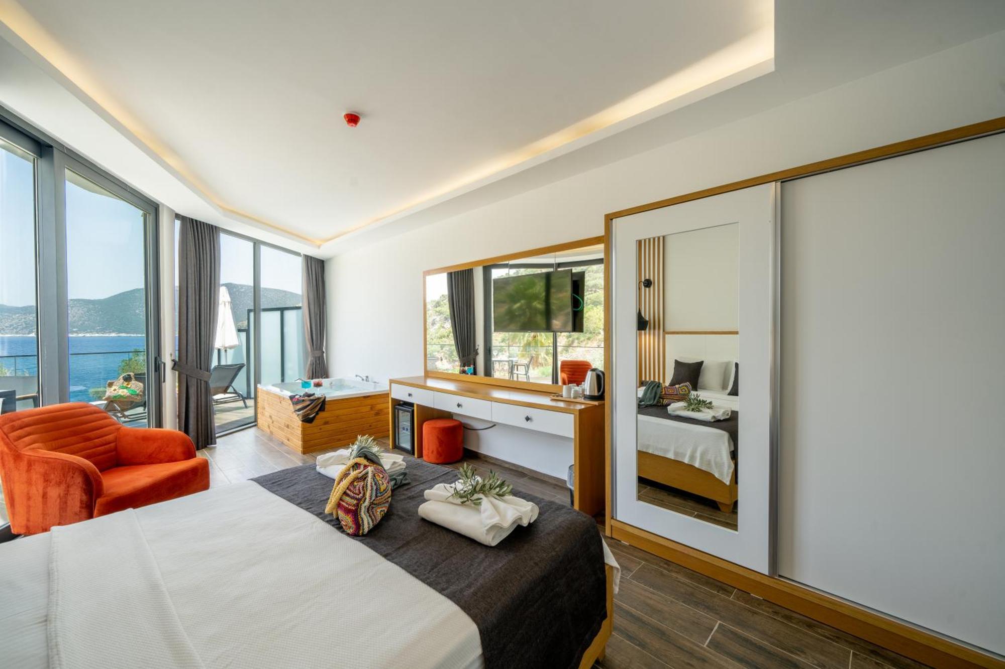 Kalkan Beach Park Hotel Kas Exterior photo