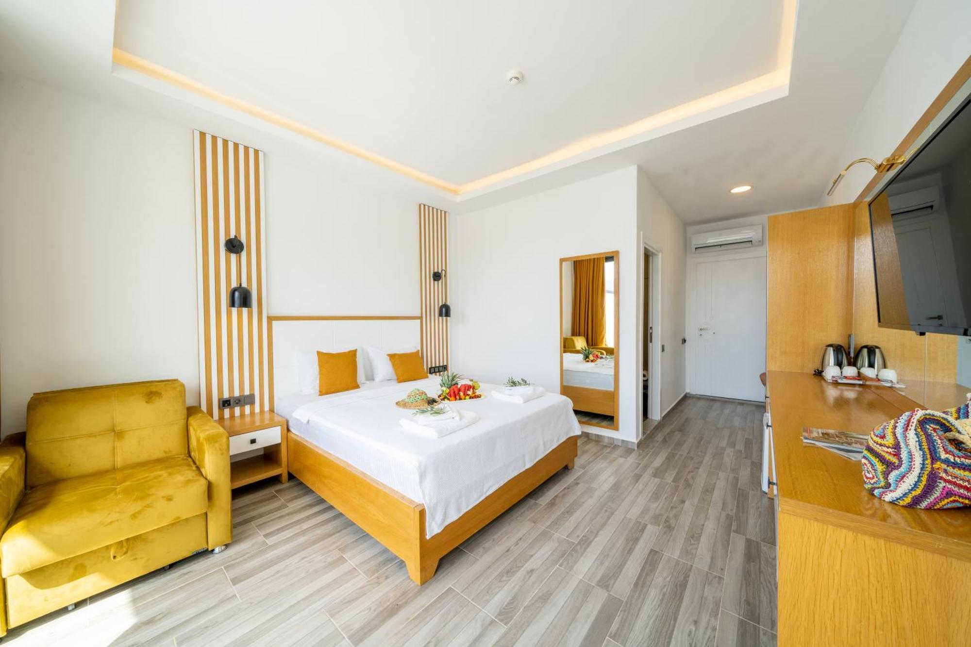 Kalkan Beach Park Hotel Kas Exterior photo