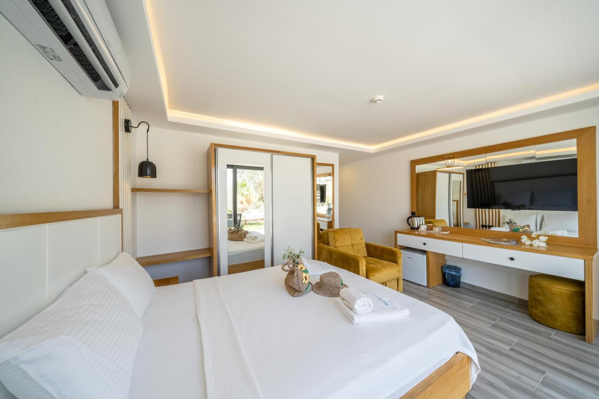 Kalkan Beach Park Hotel Kas Exterior photo