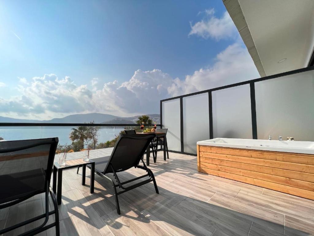 Kalkan Beach Park Hotel Kas Exterior photo